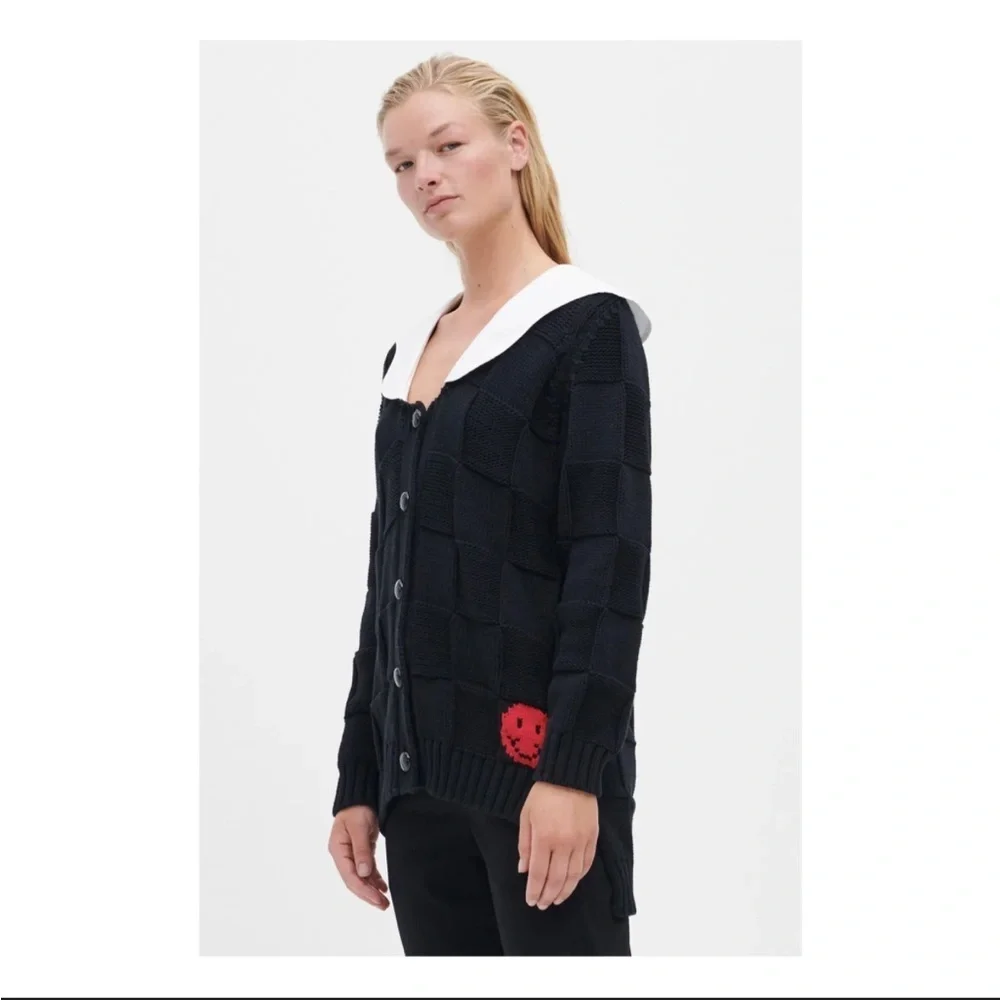 Ganni Women’s Poplin Collar Smiley Cardigan in Black. Size small